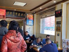 大堂-门框胡同百年卤煮(新街口店)