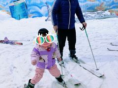 -乔波室内滑雪场