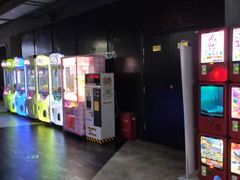 -名人国际影城(人民路店)