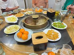 -明何记涮牛肚(品牌首店隋唐植物园南门古城路店)
