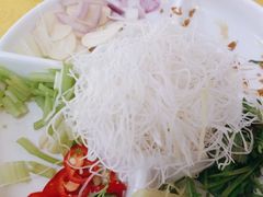 -官塘陈记鱼生·潮汕砂锅粥·牛肉火锅(潮枫路总店)