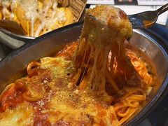 招牌秘制肉酱焗意粉-開籠雀冰室(同和金铂店)