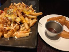 芝士牛肉酱薯条-bluefrog蓝蛙(恒隆广场店)