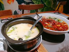 云南过桥米线-云海肴·汽锅鸡·云南菜(高德置地店)