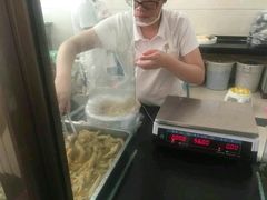 -震九州熟食(凯旋路店)