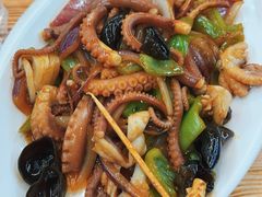 -老东镇啤酒屋海鲜加工·蒸汽海鲜·海鲜烧烤(台东店)