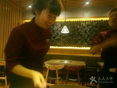 -韩小悦牛排烤肉无限续(遂宁万达店)