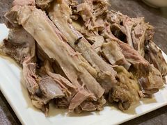 手抓羊肉半斤-贯贯吉·清真餐厅(浙江中路店)