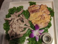 -尚尚仙·酸汤猪手·猪肚鸡火锅(华联万柳购物中心店)