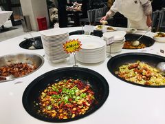 -赶海部落海鲜城(海阳路店)