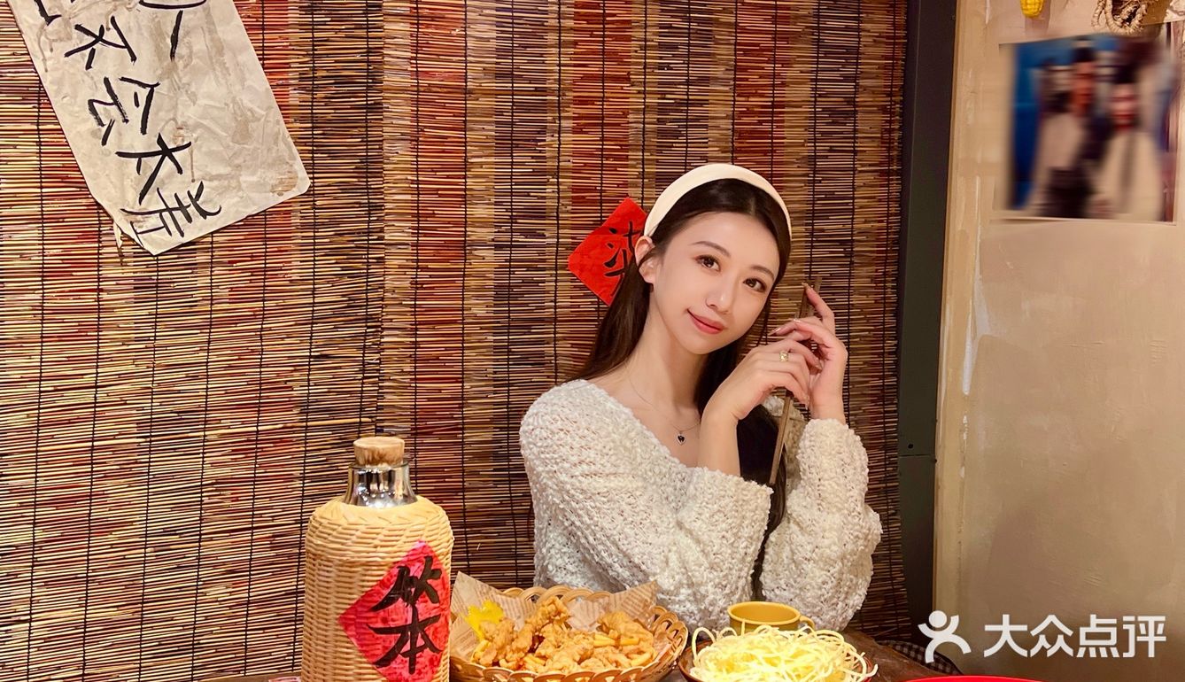 天津居民楼里的老火锅🍲手工花卷绝了❗️