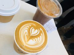 咖啡拿铁-% Arabica阿拉比卡咖啡(深圳湾万象城店)