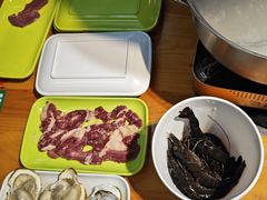 -养牛邓·潮汕牛肉海鲜自助火锅(广州店)