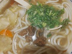 -鑫花溪牛肉米粉(东环大润发店)