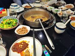 -丫丫汤膳打边炉(宏府408坊店)