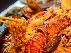 -鸣记脆皮烤鱼·海鲜烤鱼(三八广场店)