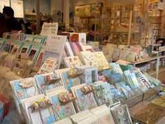 -猫的天空之城概念书店(杭州南宋御街店)