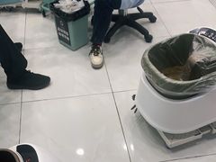 -世龙世家灰指甲·甲沟炎·跖疣护理·修脚(东江湾路店)