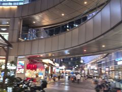 -宝龙城(杭州滨江店)