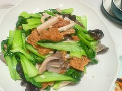 -梅利汴京烤鸭•开封豫菜地标店(东大街店)