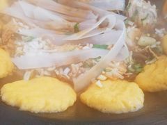 -正宗东北木火铁锅炖鱼村