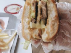 -麦当劳(保利若比邻店)