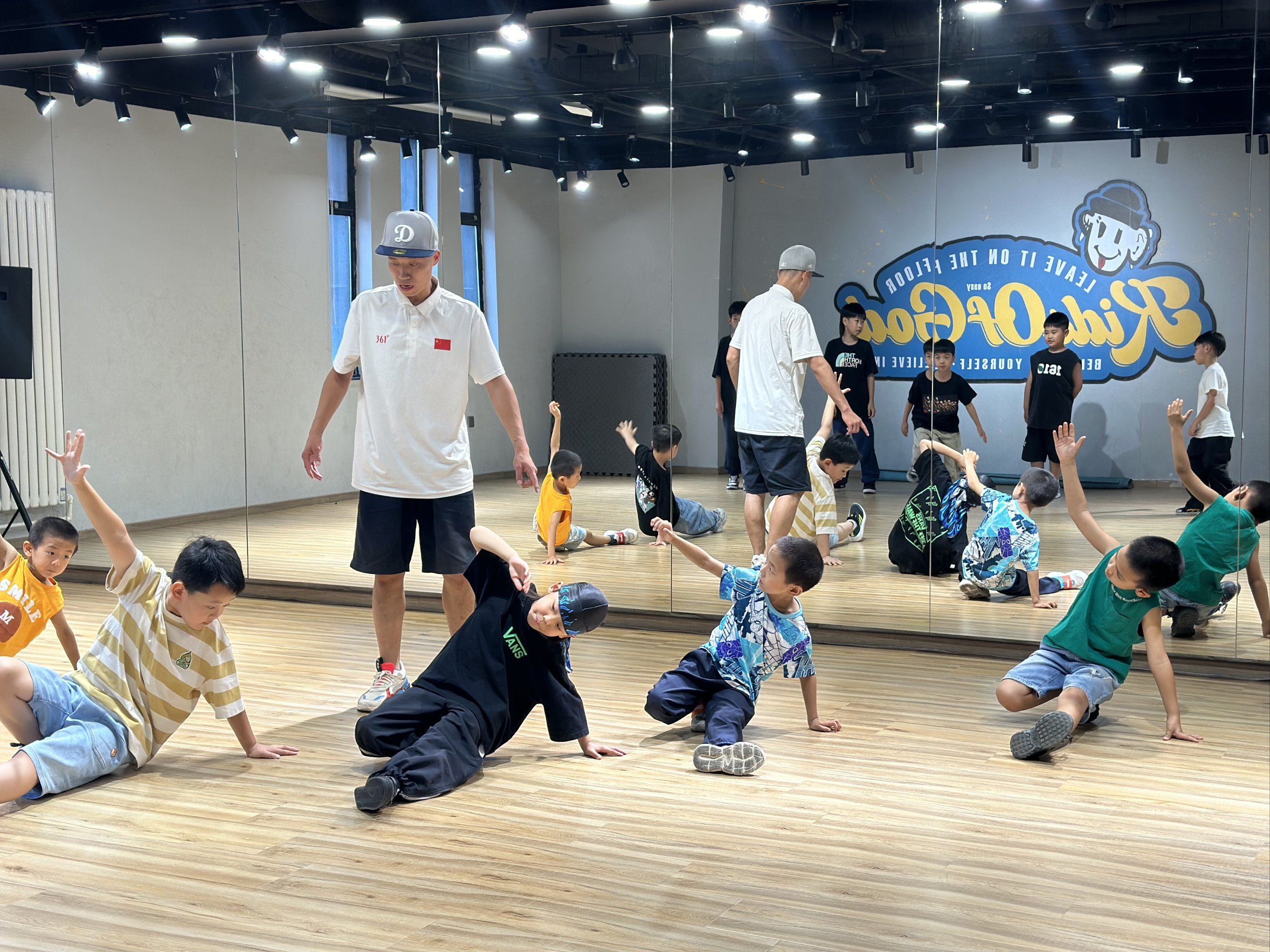 🎉找到超棒的少儿街舞学校🎉
