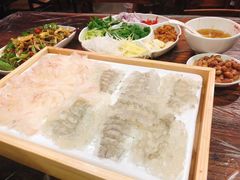 -官塘陈记鱼生·潮汕砂锅粥·牛肉火锅(潮枫路总店)