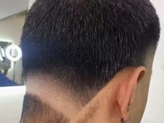 -鸿通城购物中心