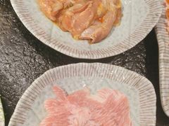 -臻牛烤肉