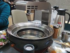 -围炉肉舍丹东海鲜烤肉·烤活鳗(步行街店)