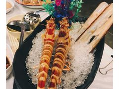 -鲜入围煮花胶鸡海鲜火锅