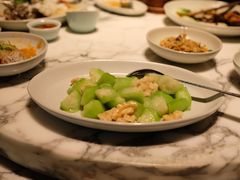 鲜核桃炒高山丝瓜-湖滨28中餐厅·西湖宴·杭州君悦酒店