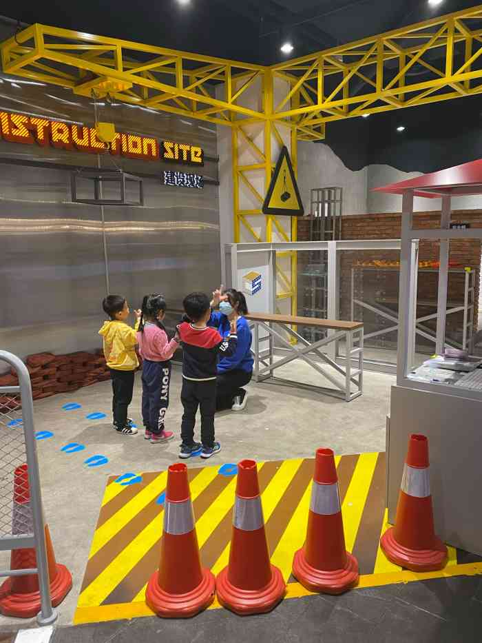 立秀宝儿童社会体验英语小镇新江湾城店