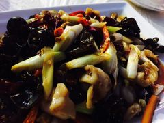 -兔行天下-鸿鹤鲜锅兔(中海国际店)