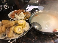 清汤汤底-阪尚皇·原切牛排·烤肉火锅自助(北京路店)