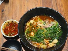 -万记麻辣烫国展总店