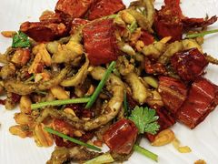 脆椒辣鱿鱼-兴国苑酒店