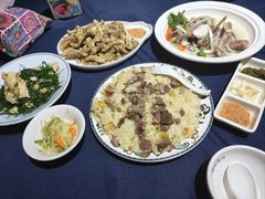 -伊带伊路新疆美食府(呼家楼店)