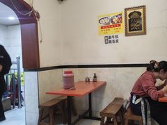 -刘信牛羊肉泡馍小炒(回民街店)