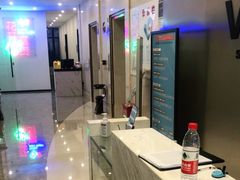 -跃动游泳健身俱乐部(新华传媒店)