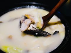 雪山鱼炖豆腐-炊烟餐厅