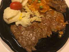 -豪客来牛排(空港华联店)