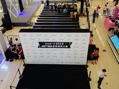 -梅龙镇广场