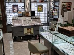 -回瑞眼镜·蔡司·依视路官方授权店(广益路万达店)