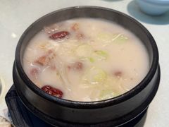 -益百岁牛尾汤(香山路店)