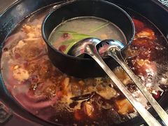 -重庆烧鸡公火锅(簋街店)
