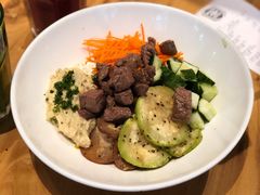 希腊藜麦碗（牛肉）-Moka Bros 摩卡站(西单大悦城店)