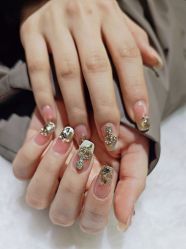 -荷茉里美甲美睫