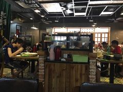 -朋友圈概念餐厅(象山万达广场店)